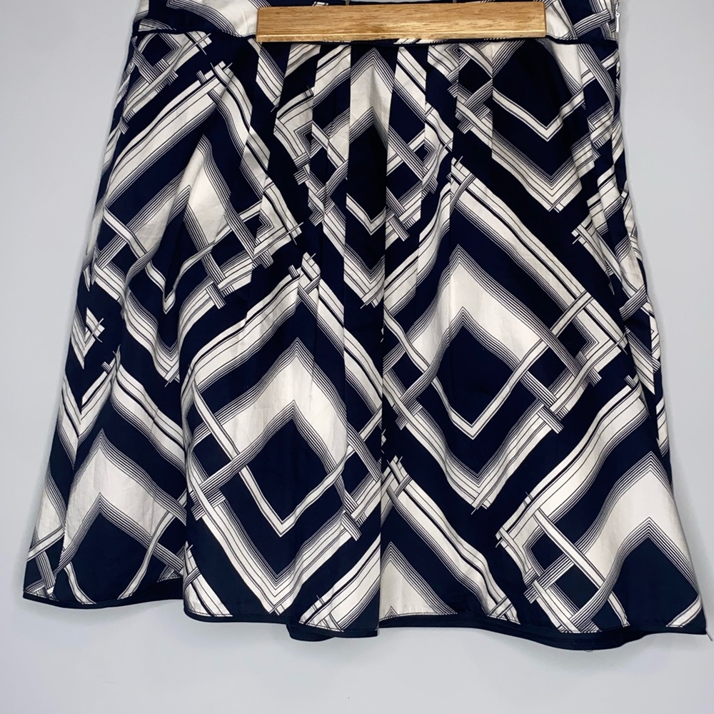 Vintage Talbots Skirt Women's Size 8 Petite Geometric Pleated Swing 100% Cotton